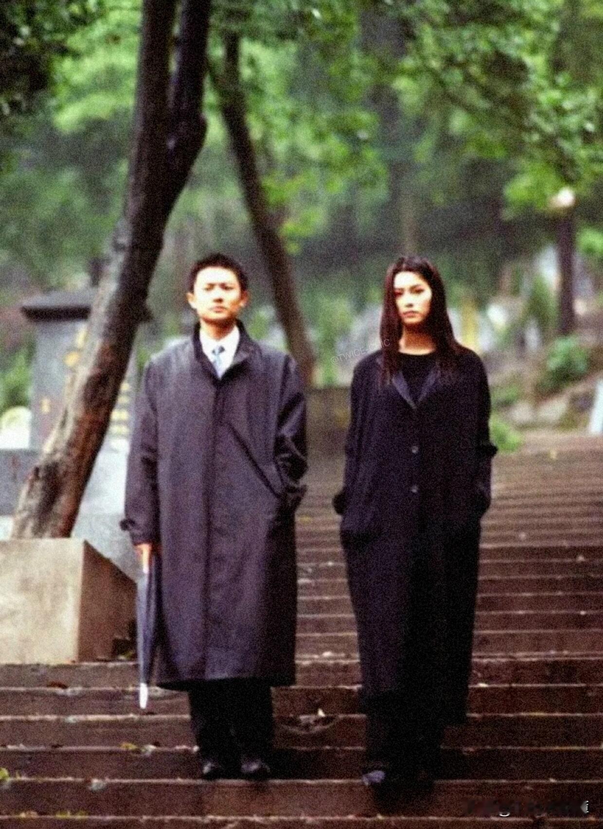我还记得于娜那句，我只有一米七四[捂脸][捂脸]小时候看觉得她就是超模，走路带风