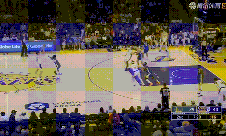 领先14分！里夫斯三分打停勇士 ​​​