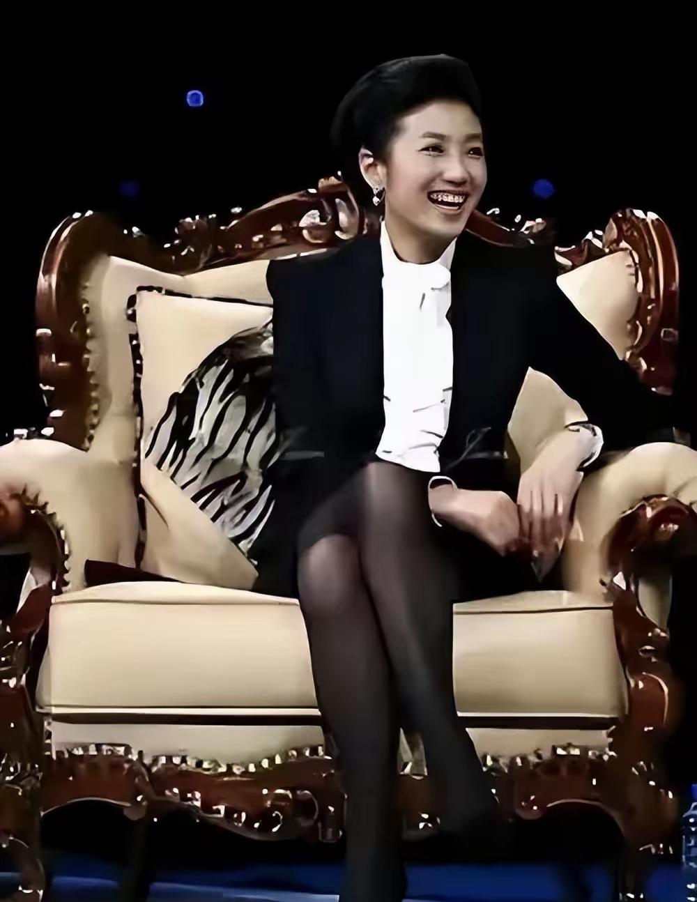 主持人徐春妮