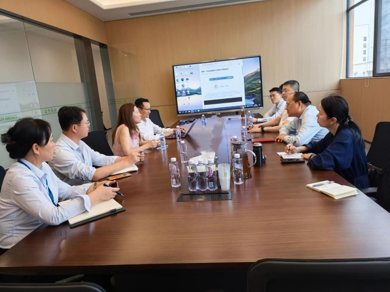 高邮卸甲镇全速推进！双孢菇产业项目加速落地
 
为推动双孢菇产业项目落地，卸甲镇