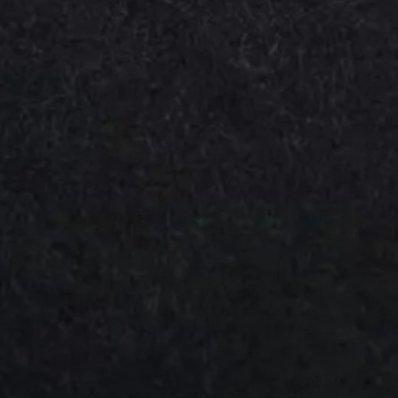 《街边的树》光秃秃的枝干残留着落叶的余温她的躯体粗糙，少了青春太阳升起 太阳坠落