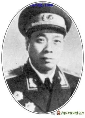 徐介藩(1901～1983)，原名徐齐邦，字介藩，今固镇县石湖区后马场乡徐祠村前
