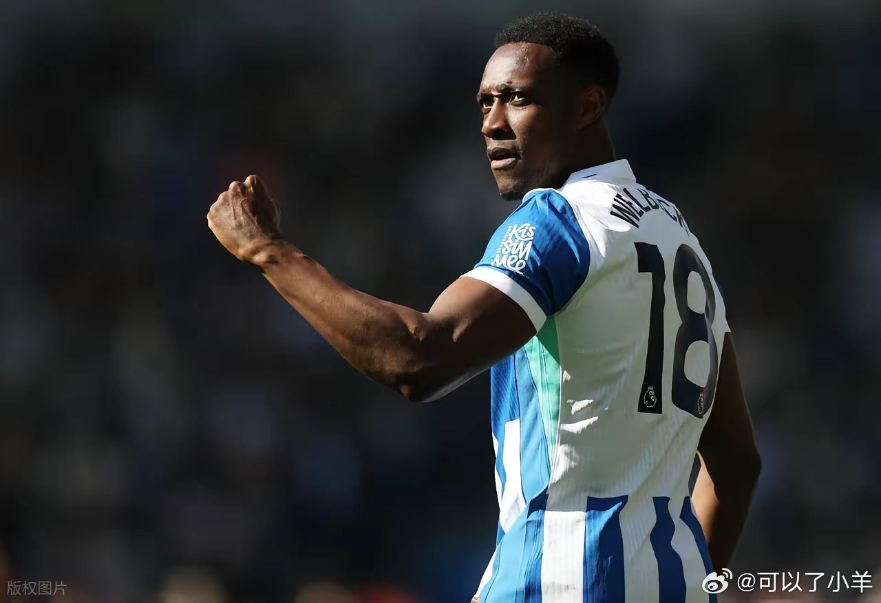 布莱顿2-1利物浦，这一下，英超争5的悬念马上就精彩起来了。如果说，曼联的刹车还