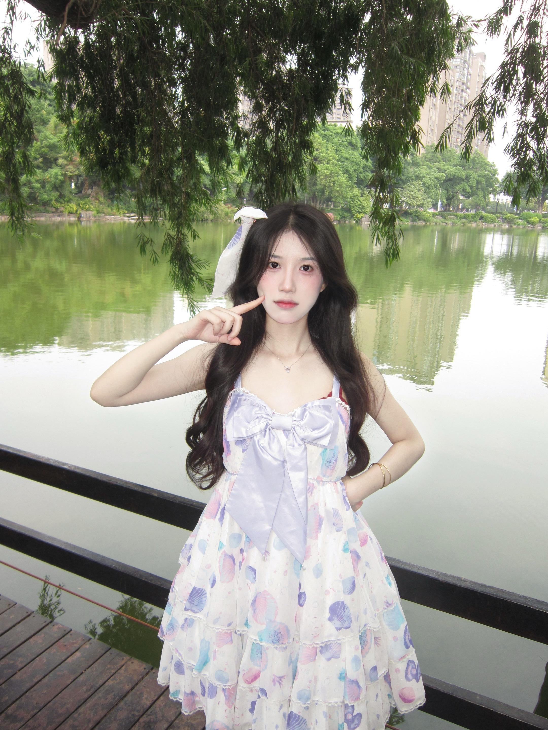 你愿意陪我穿着贝壳去海边吗^•͈༝•^ฅ