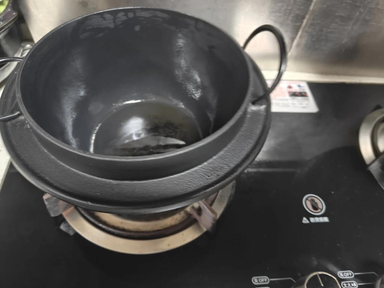 当兵的时候隔三差五得保养枪支弹药，用毛巾蒙住眼睛，拆卸五四式手枪，掐表再组装上。