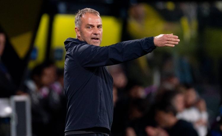 皇马那边贝林厄姆进球进到麻木，巴萨这边防线有时候漏得像个筛子，两家球迷最近都在喊