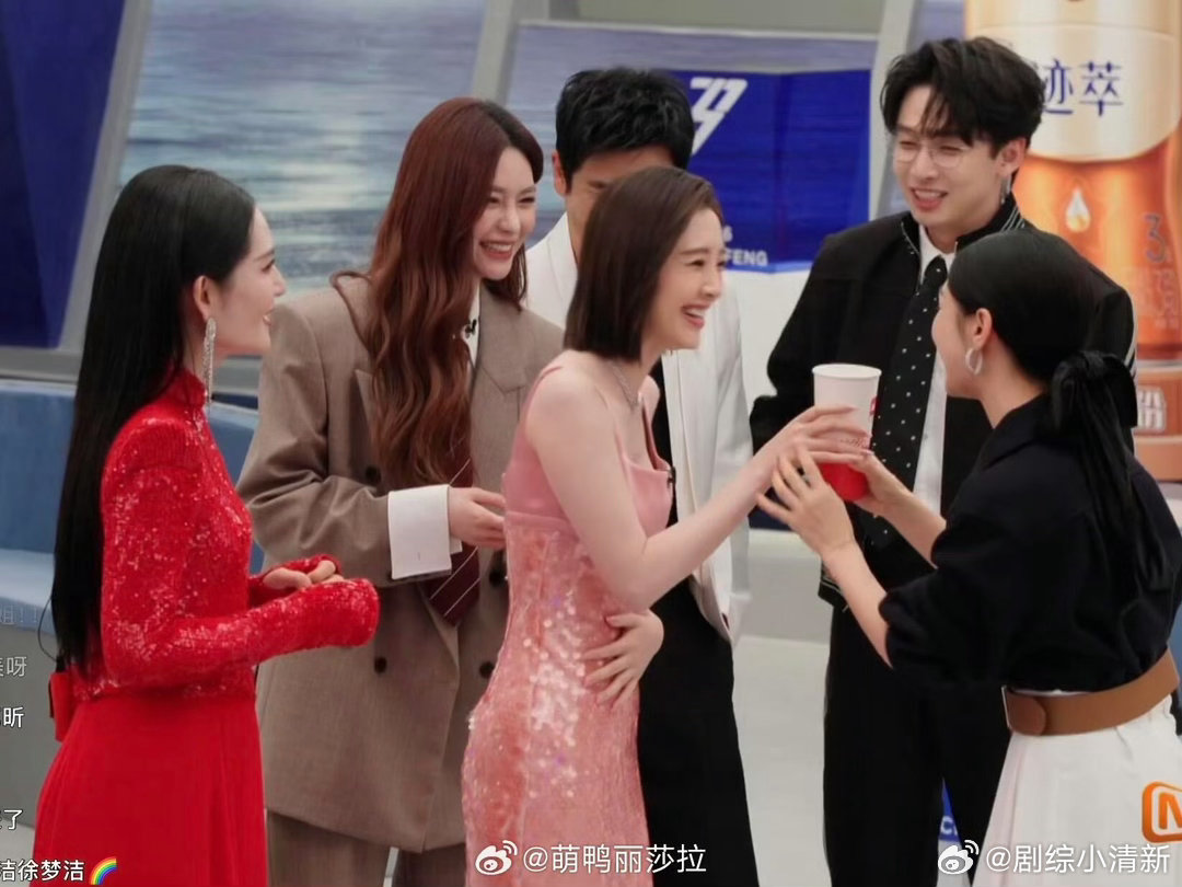 浪姐现场repo 从浪姐现场repo能感受到直播的鲜活，嘉宾们的临场发挥很亮眼，