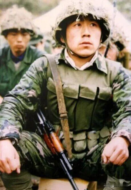 郭继额，江苏丰县亭台集村人，1962年3月生，17岁参军入伍，加入兰州军区第47