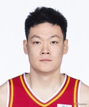 山西队的顶薪，指定是有点什么说法，这张宁签完顶薪之后，跟上赛季简直是判若两人，现