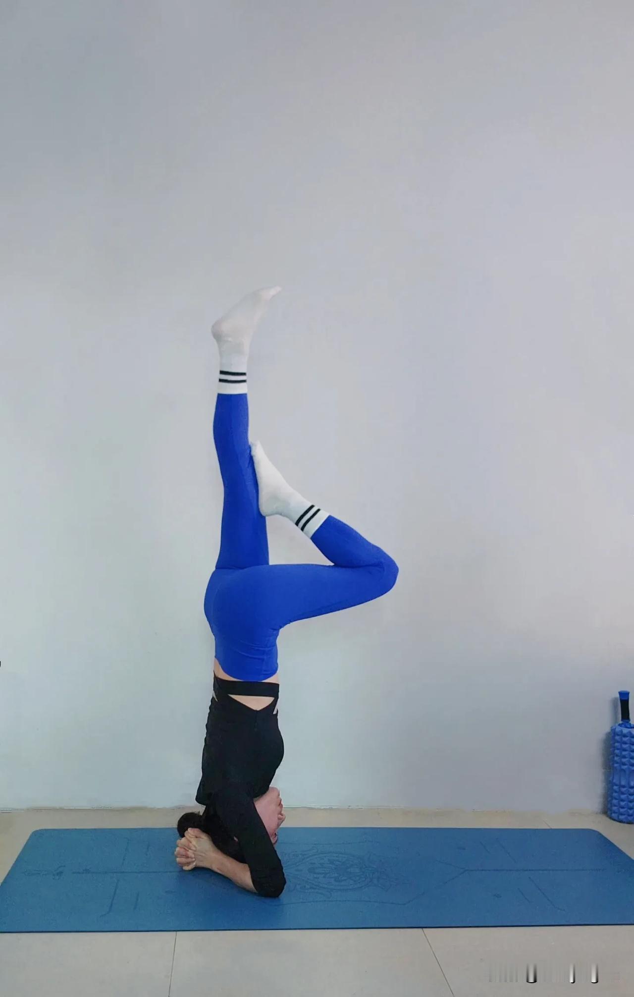 瑜伽遇见更美的自己，加油每一天！