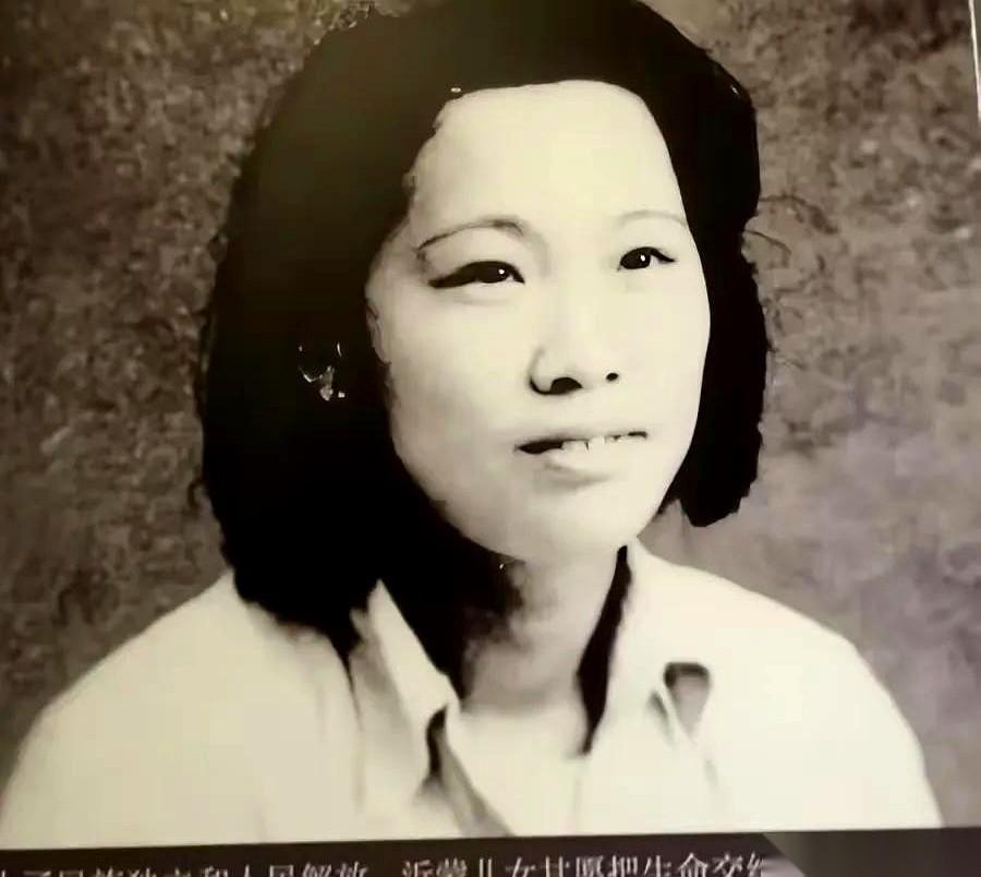他以为自己这辈子，血流干了，泪也流干了。
枪林弹雨里，他是硬骨头的连长。可就在他