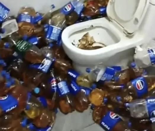 4月8日，浙江金华一房东称，一名40多岁男子租住其房屋一年，因为长时间拖欠房租，