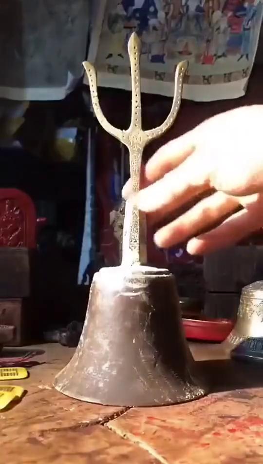 看一下这个林子，它叫三七零，听一下它的声音会被它折服。