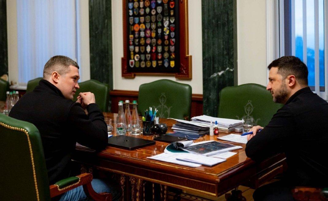 泽连斯基：“我们与米哈伊洛·费多罗夫讨论了乌克兰国防部的运作方式。核心原则是，我