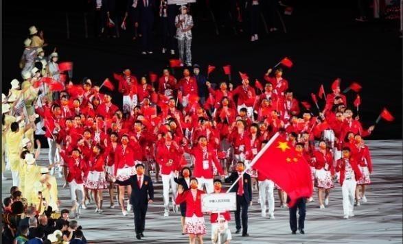 中国为啥不想办下届奥运会？这三点说到心坎里了！近年来国际奥委会主席巴赫一直向中国