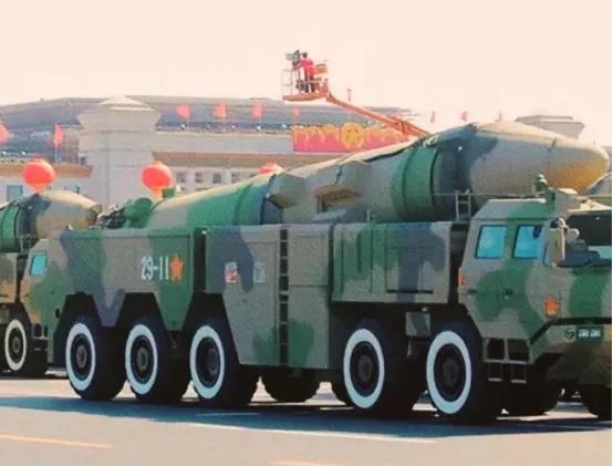 以色列和美国媒体纷纷报道，中国最新款防空导弹系统“红旗-29”正式亮相，这款导弹