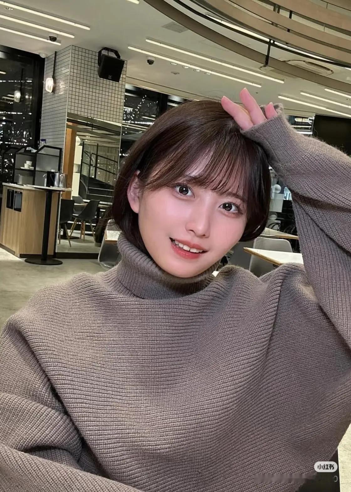 话说日本近几年就推出了许多颜值和气质都相当不错的新晋博主，而佐藤就是其中之一。凭