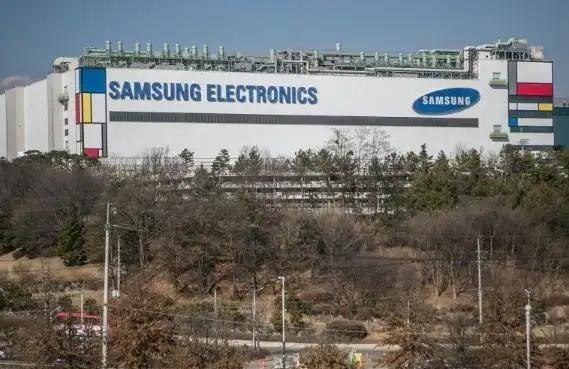 美国为了限制中国芯片的发展，真的是赶尽杀绝，近日美国商务部又宣布将撤销韩国芯片制