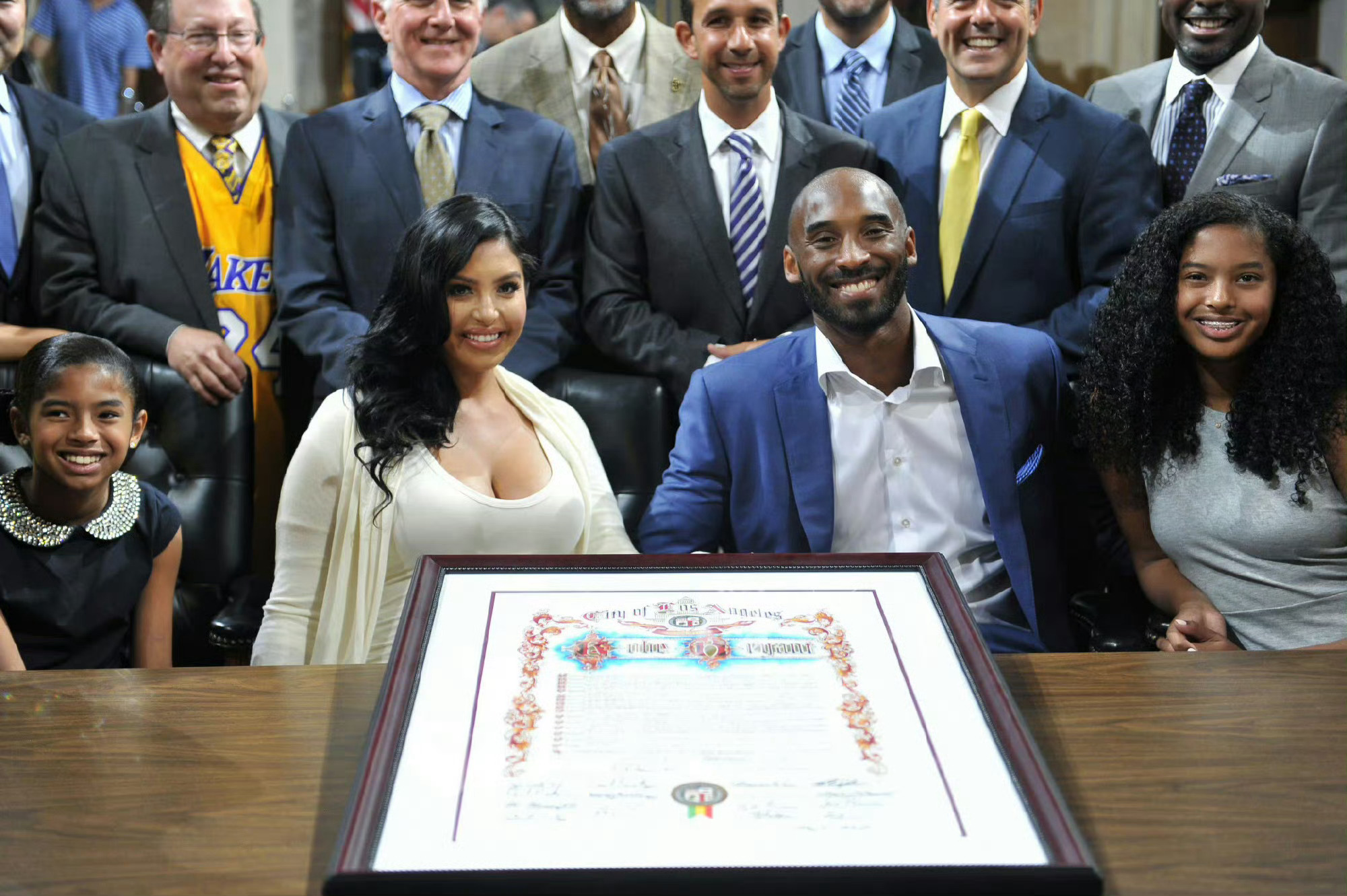 仿若昨日～2016年8月24日，洛杉矶政府宣布将这一天命名为KobeBryant