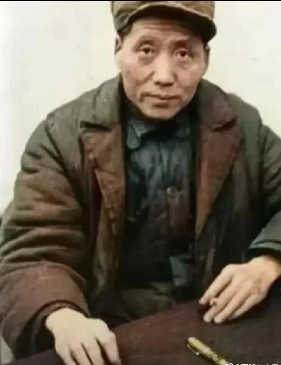 长征过后抵达陕北的毛主席，消瘦成这般模样，看着都让人心疼！！！ ​​​