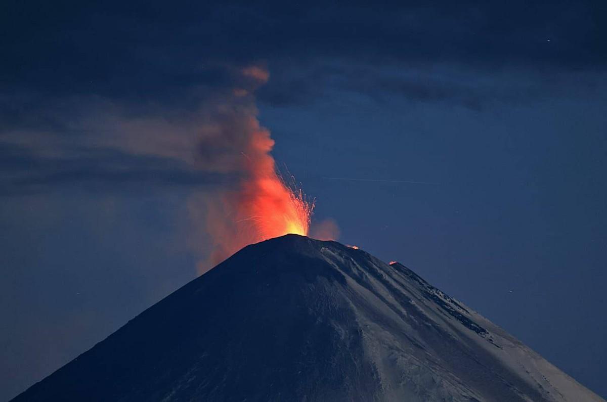 谁都没想到，俄罗斯那场 8.7 级的大地震刚把地面搅得天翻地覆，紧跟着就来了更要