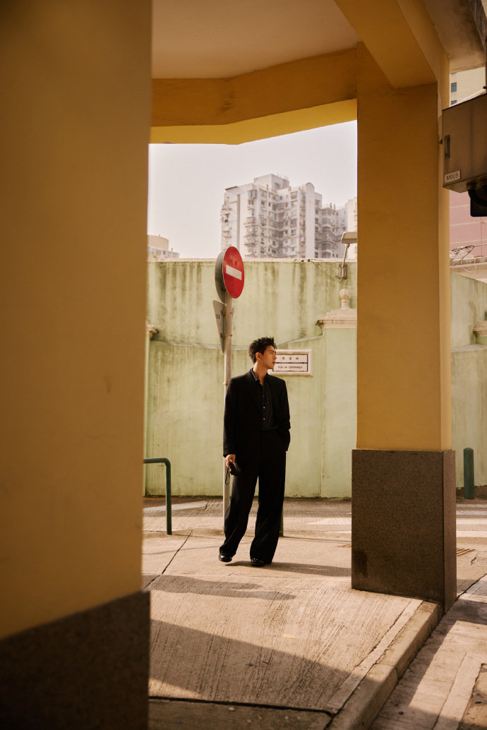 李现发的氛围感照片 李现澳门记忆更新 李现发的氛围感照片，李现澳门记忆更新，是出