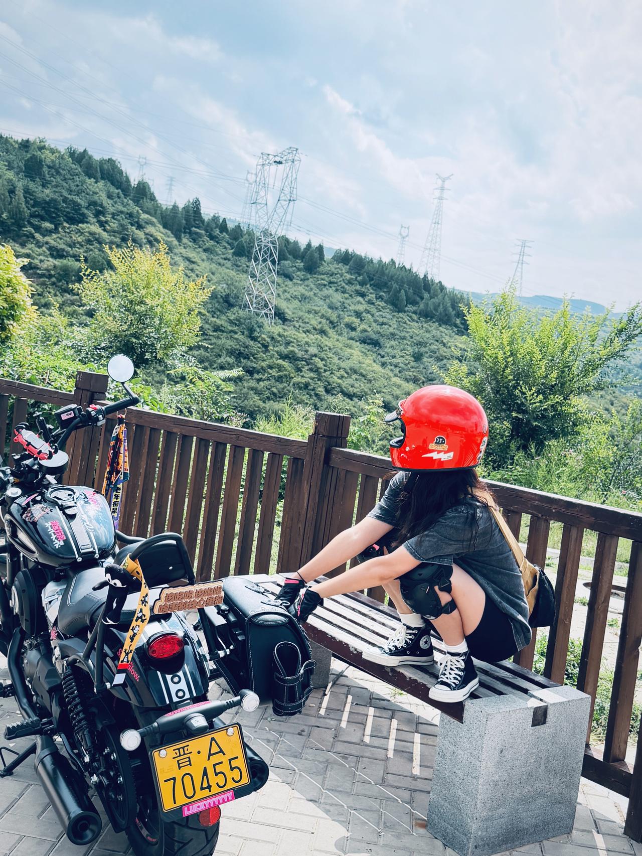 成年人解压最好的方式 就是骑上爱车进山
没有噪音 没有琐碎 没有情绪内耗
耳边只