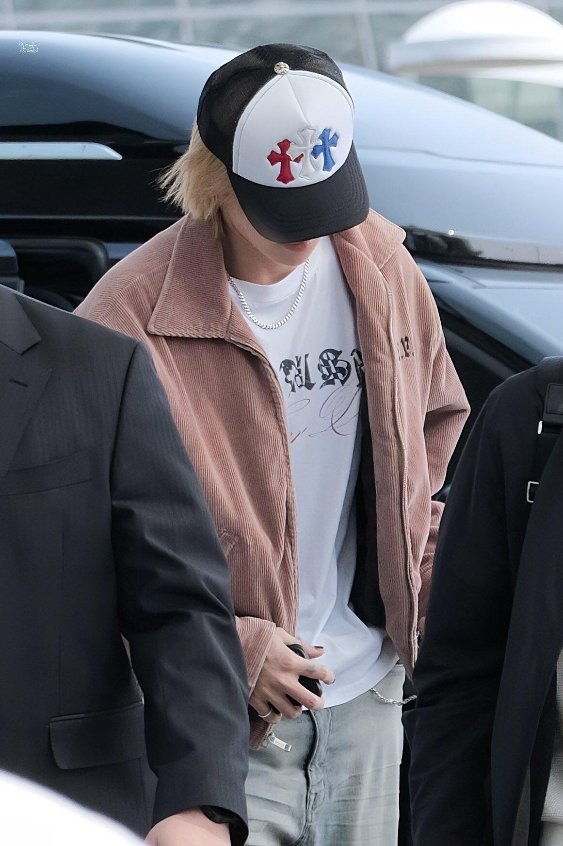 徐明浩的身材比例很曼妙粉衣长腿偶八徐明浩的身材比例很曼妙