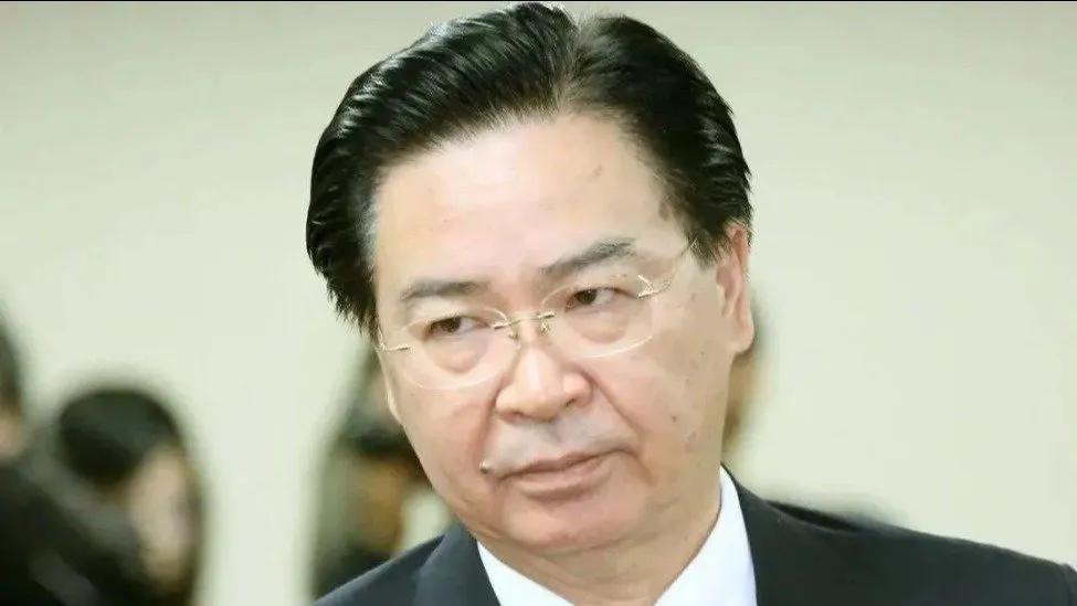 外媒昨晚（10月31日晚）报道：“台湾安全委员会秘书长吴钊燮说，欧洲国家派遣军舰