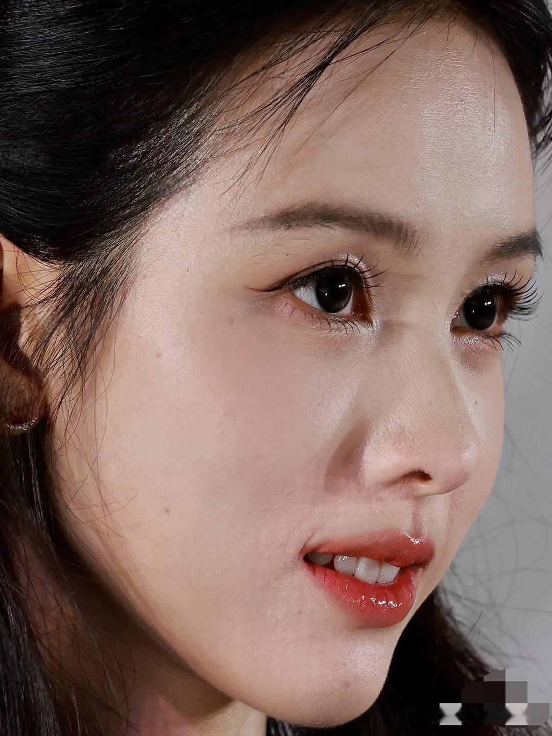 陈都灵魅力侧颜美图
