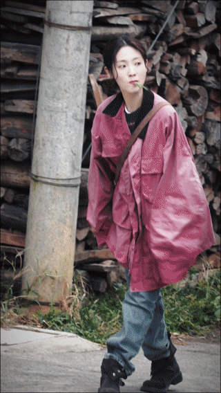 邢菲新剧演骗子邢菲顶着这样一张脸演骗子谁懂啊！甜妹长相配高智商骗子人设，邢菲这次