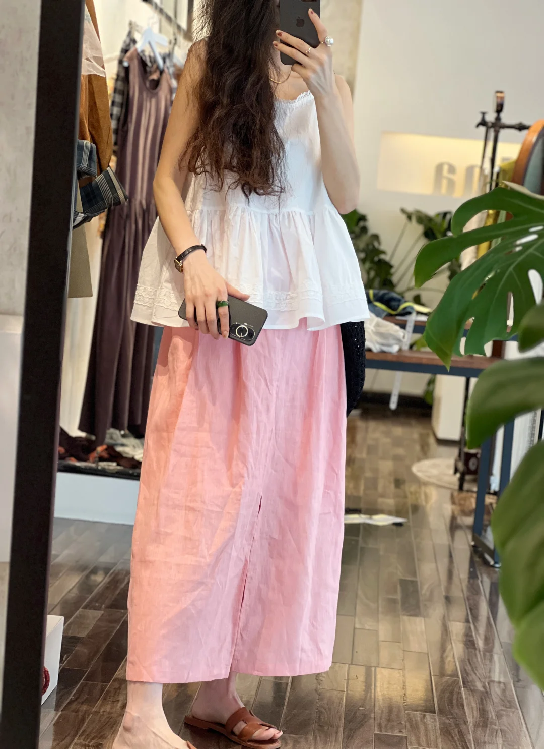 穿漂亮衣服来上班