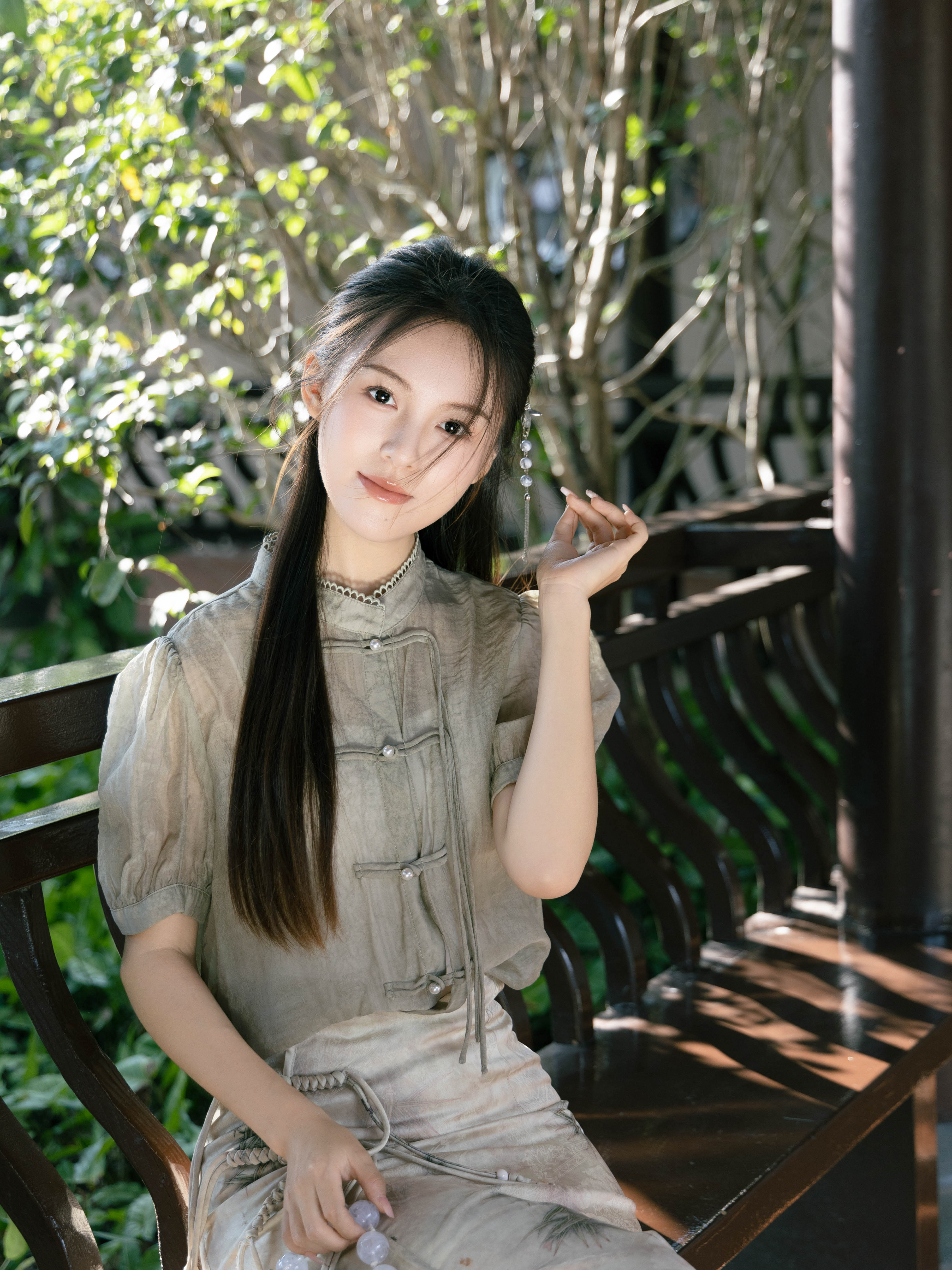 淡颜系女生真的可以多试试国风(✪ω✪)新中式真的穿一次爱一次！独属于中国女孩的东