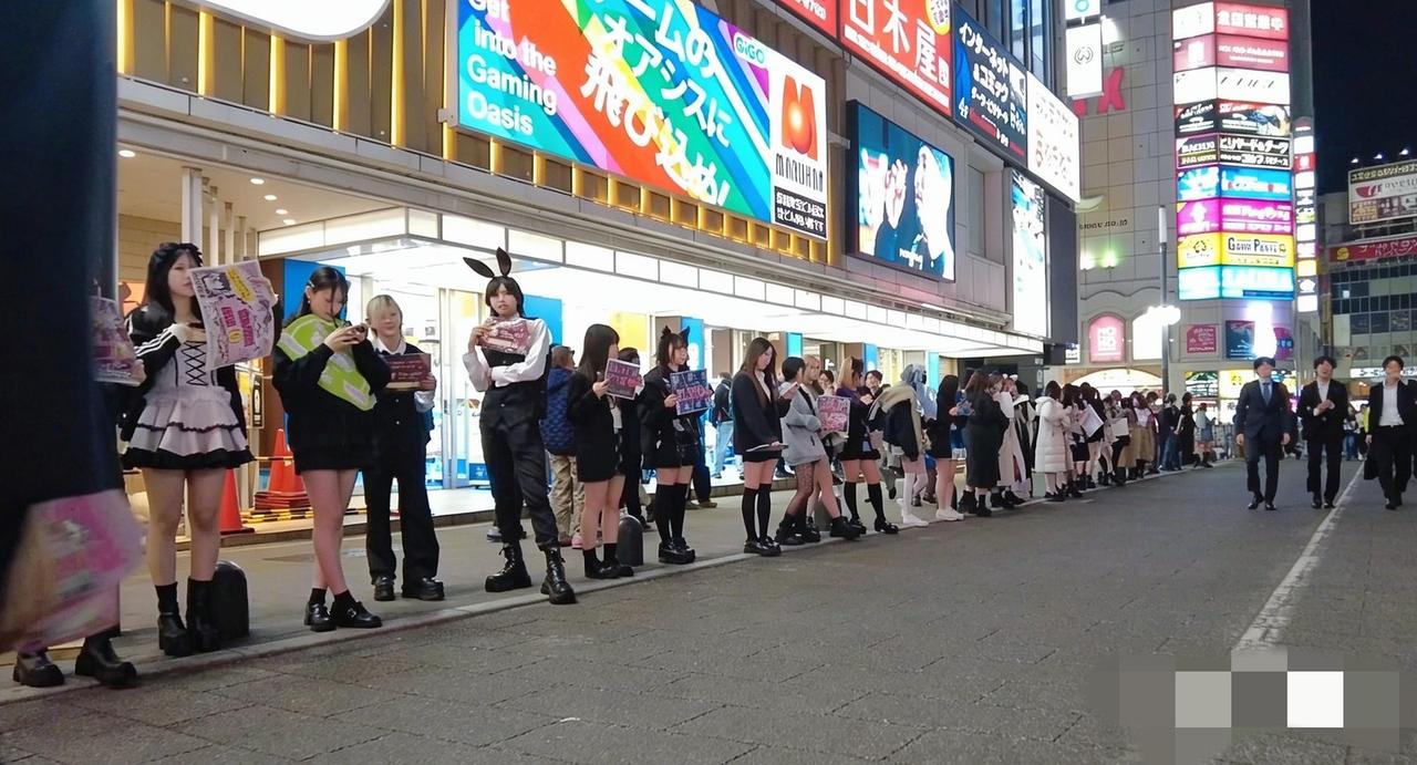 一名在日网友说：近几个月，去日本的大陆游客锐减，空缺名额被韩国、东南亚、中东、欧