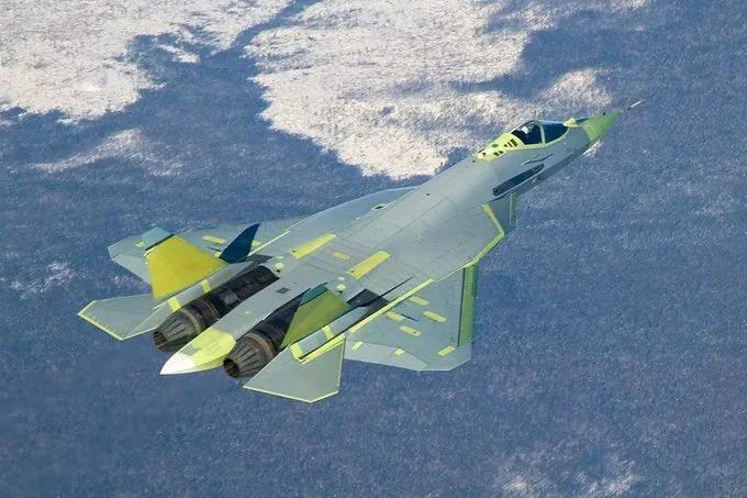 #照片中的航空史# PAK-FA 01架原型机 - 现在的苏-57 - 2010