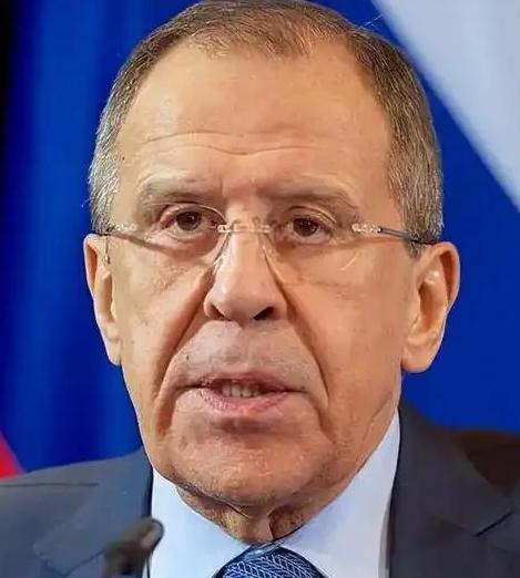 4月25日，俄罗斯外长拉夫罗夫公开宣布了一个石破天惊的判断：与西方共存与合作的前