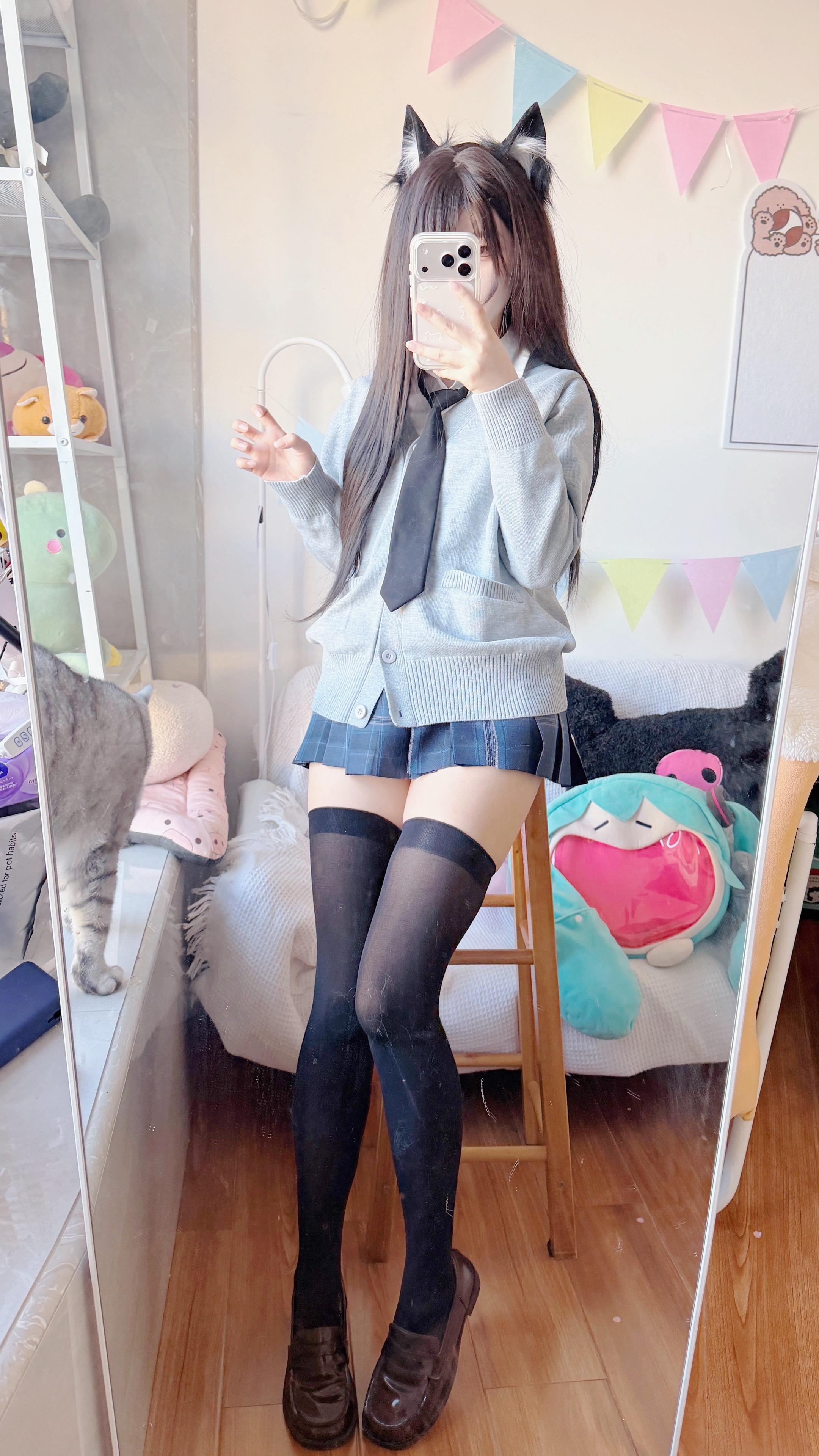 请你再靠近一点。