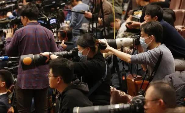 乌克兰给所有国家上了一课，如今俄罗斯控制了他家大概12万平方公里，顿巴斯、赫尔松