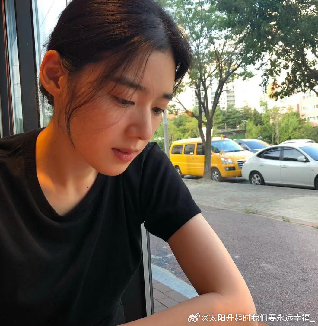 我好想嫁给郑恩彩。全世界最英气之人。 