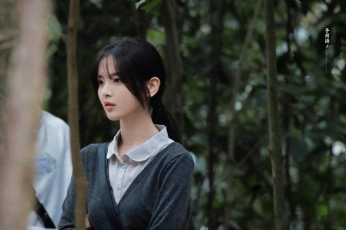 杨超越郑雨杀青视频谁懂啊，杨超越这个郑雨真的越看越爱！杨超越给郑雨杀青vlog今