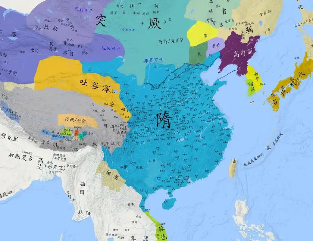 秦隋两朝相隔 800 年，却像复制粘贴一样，正史记载的巧合让人细思极恐。

这不