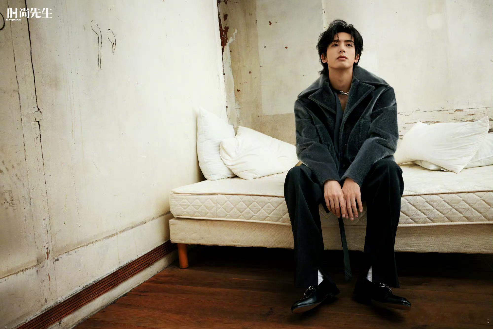#宋威龙湿发露额头#咱就是说宋威龙的颜值真的让我别太爱，而且这一次湿发的禁欲感直