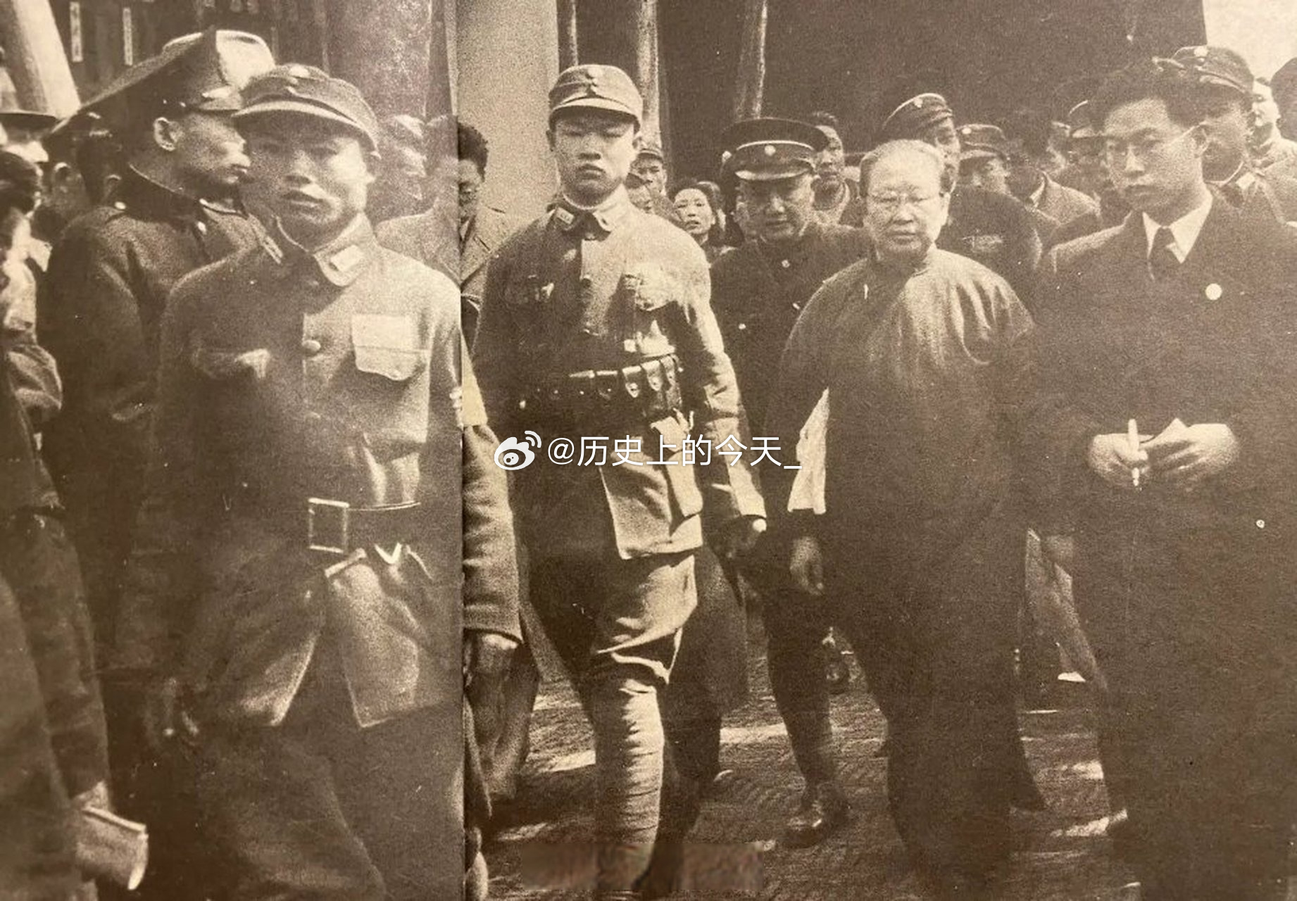 #文史资料#1946年4月16日，江苏高等法院公审汪精卫夫人陈璧君  陈璧君拒不