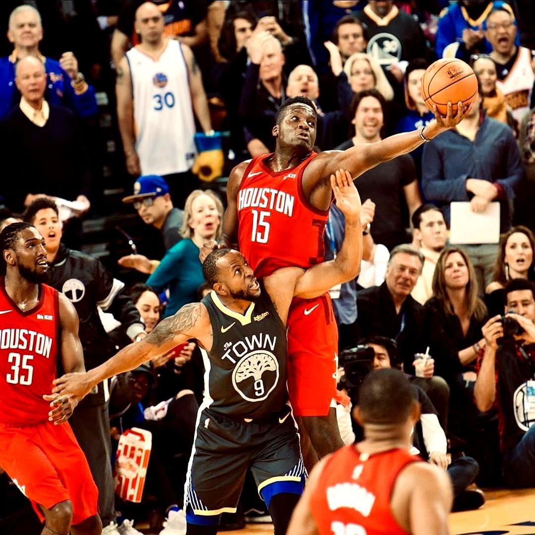 湖人中锋艾顿说“我不是卡佩拉”，结果转头就打出2分4篮板，正负值-24的灾难表现