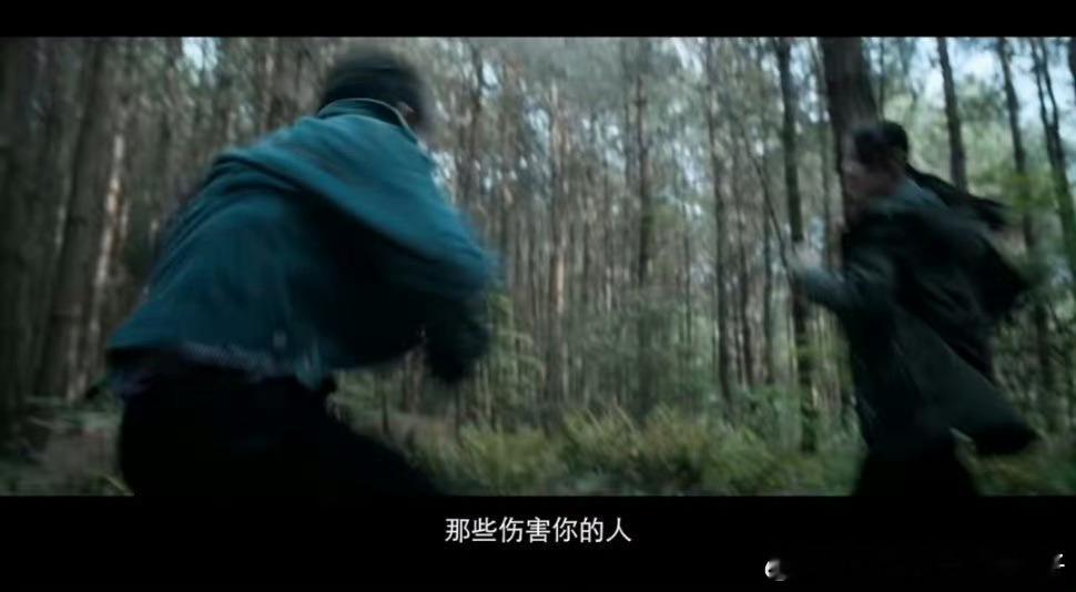 迪丽热巴利剑玫瑰的打戏 第一次看迪丽热巴现代剧打戏，好利落迪丽热巴邓妍的一滴泪 