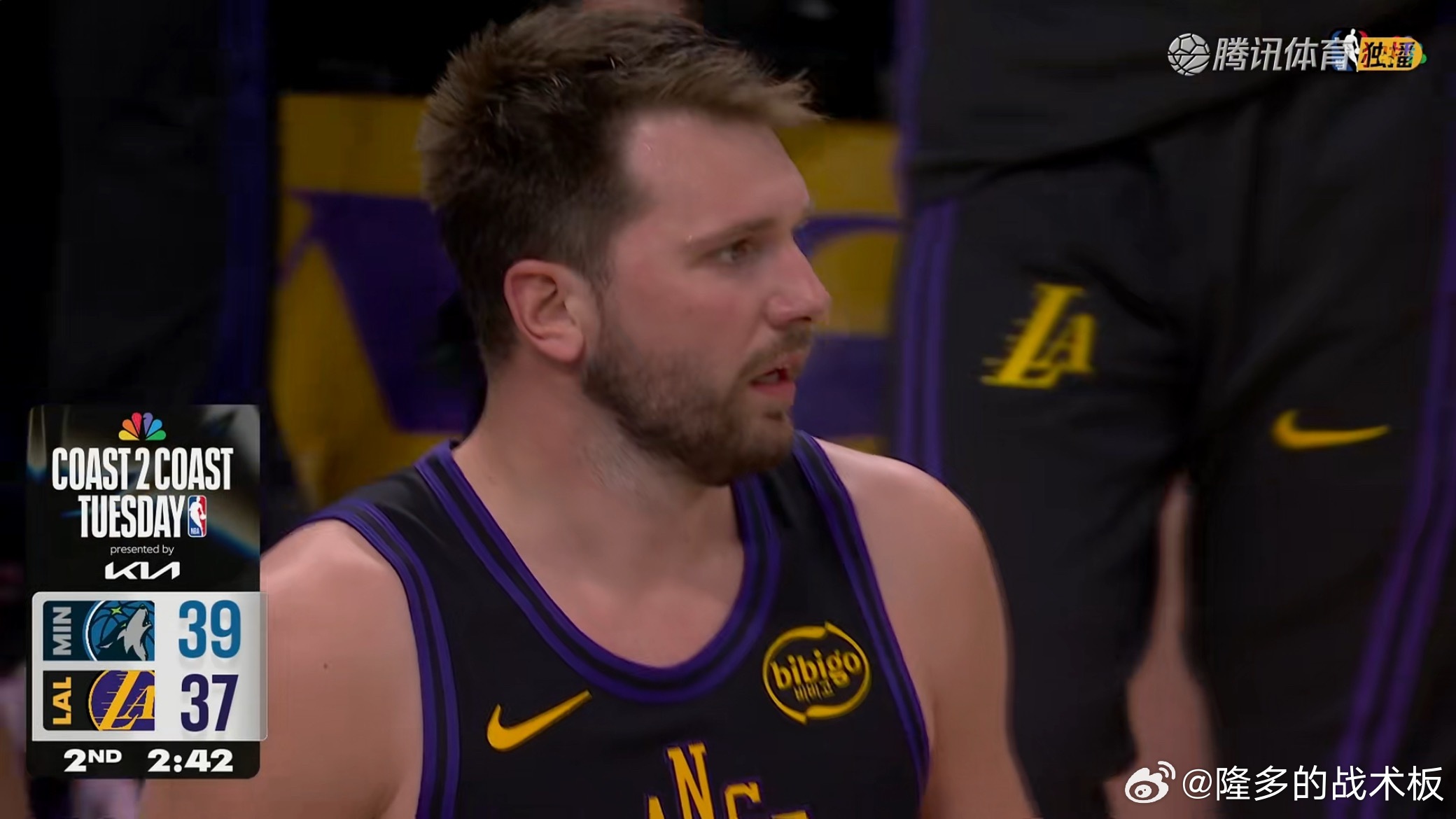 湖人37-39森林狼湖人命中率34%，三分18中1，东契奇进的森林狼vs湖人