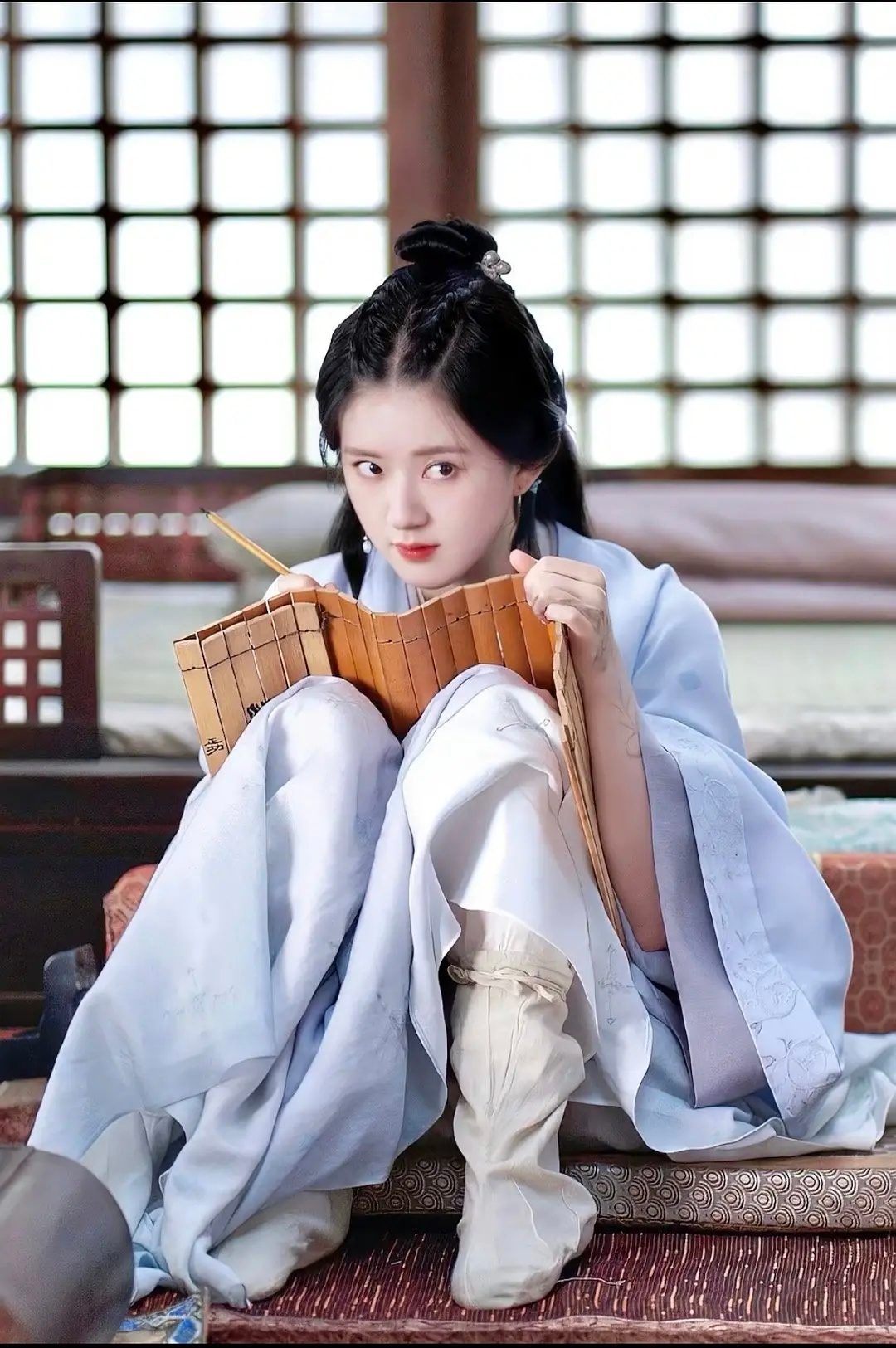 这几天把星汉重刷了一遍，女主戏份比男一男二男三加起来还多，露思演的太好了，女主控