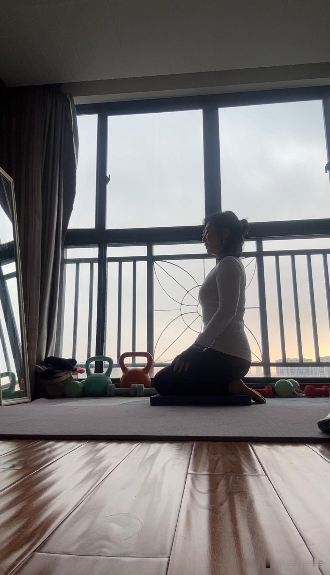 这个算全角了吧！
盘状半月板关节镜第23天～
最近2天到了晚上就酸胀，有过来人能