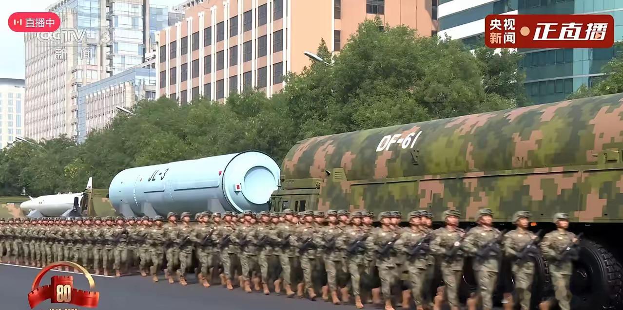 DF-61，彻底把我打入假军迷了。以前但凡有个新装备我都大差不差的知道，可是这次