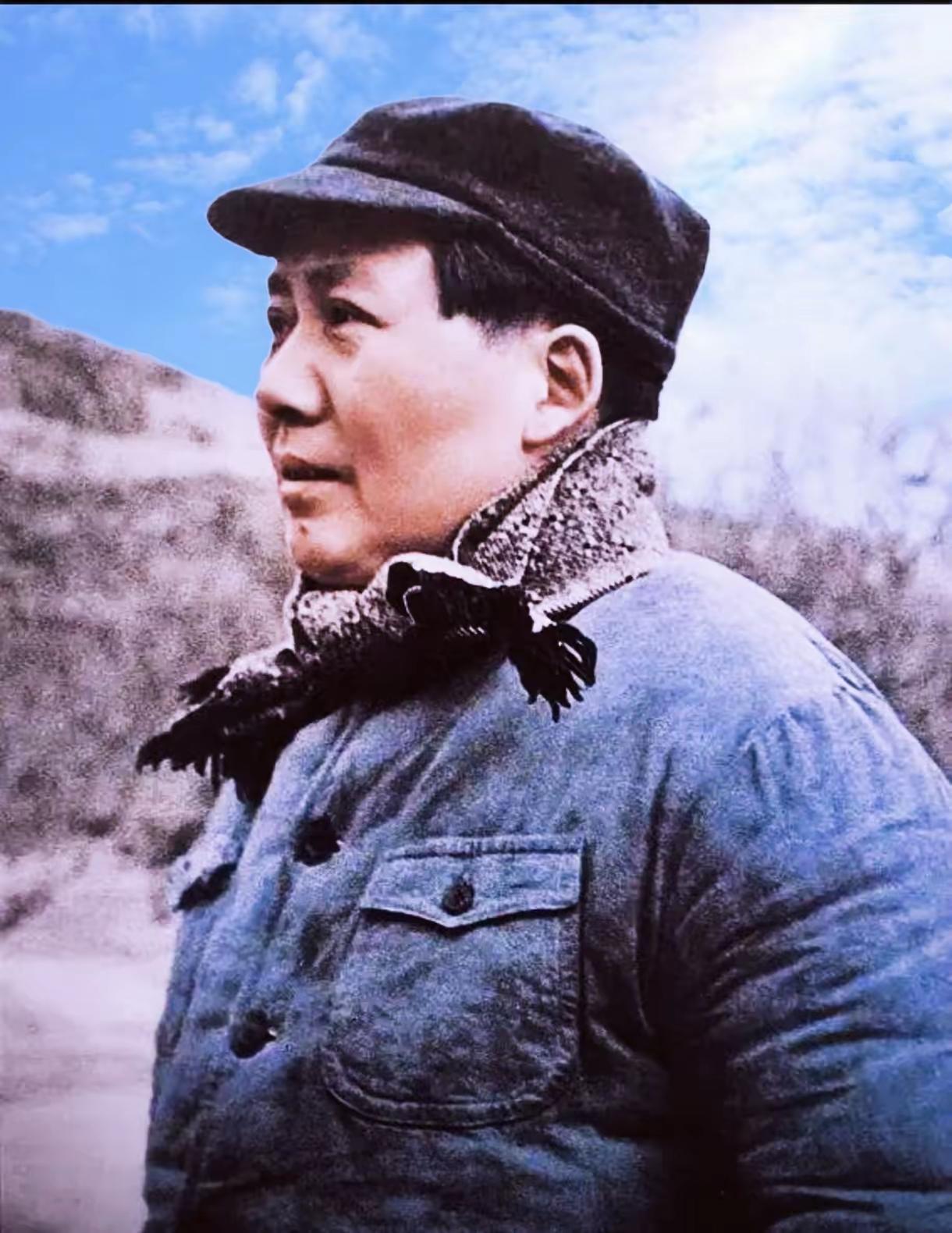 1938年，毛主席写《论持久战》，一连写到第七天。仍不肯休息。
警卫员怕毛主席冻